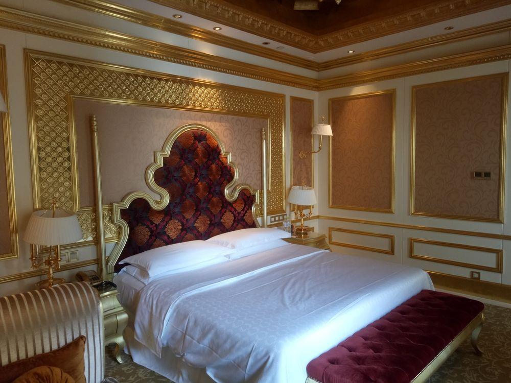 Sheraton Chongqing Hotel Esterno foto