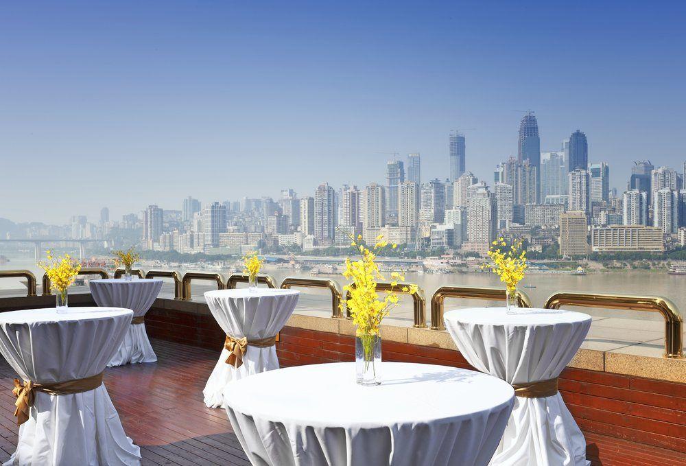 Sheraton Chongqing Hotel Esterno foto