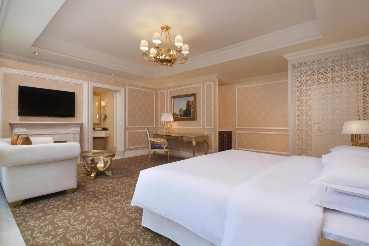 Sheraton Chongqing Hotel Esterno foto