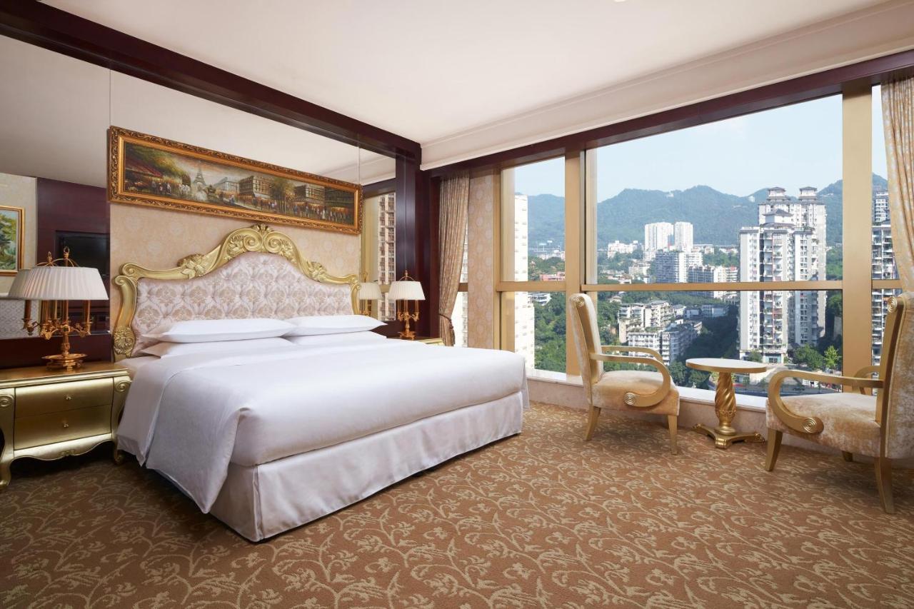 Sheraton Chongqing Hotel Esterno foto