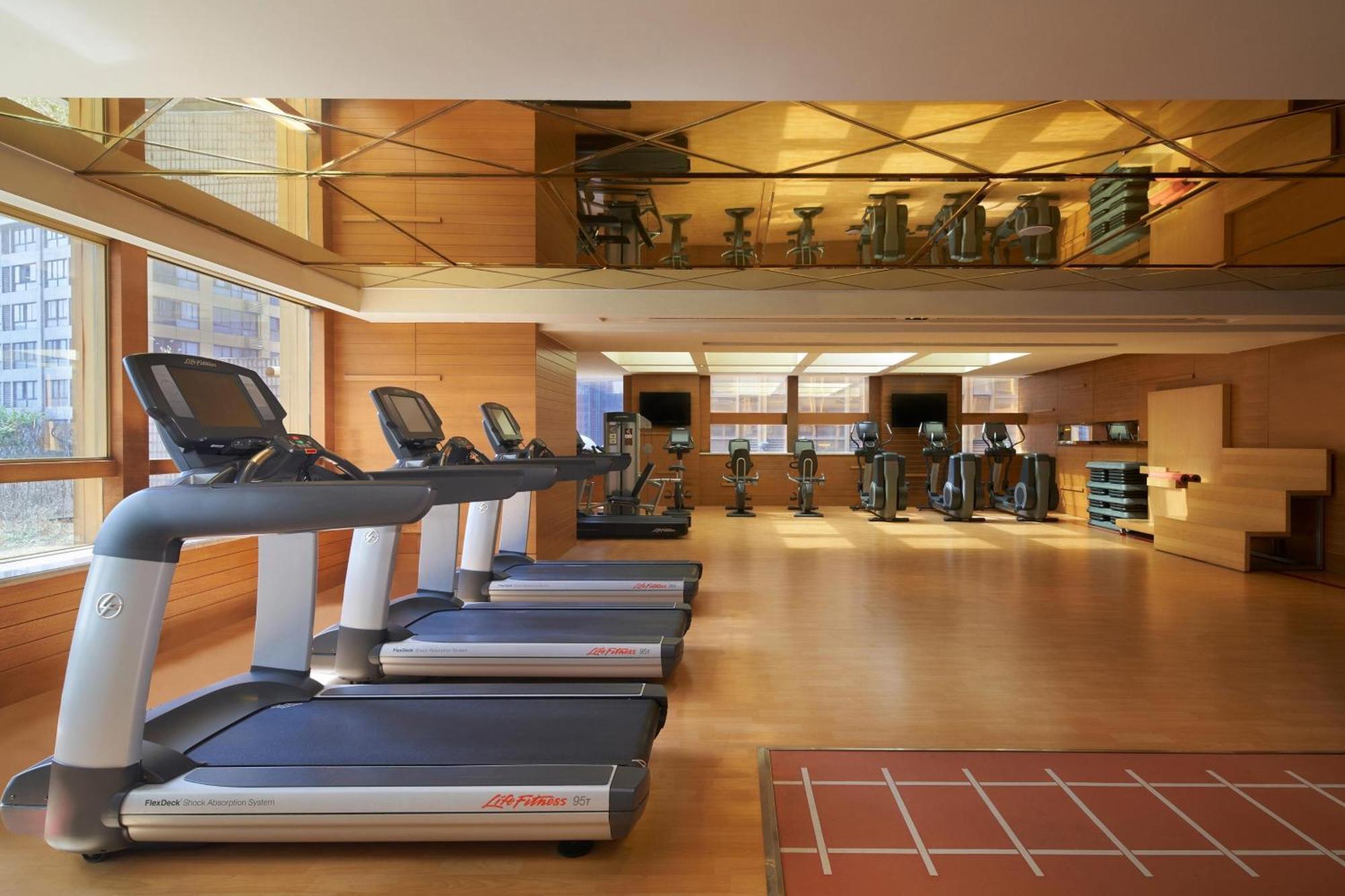 Sheraton Chongqing Hotel Esterno foto