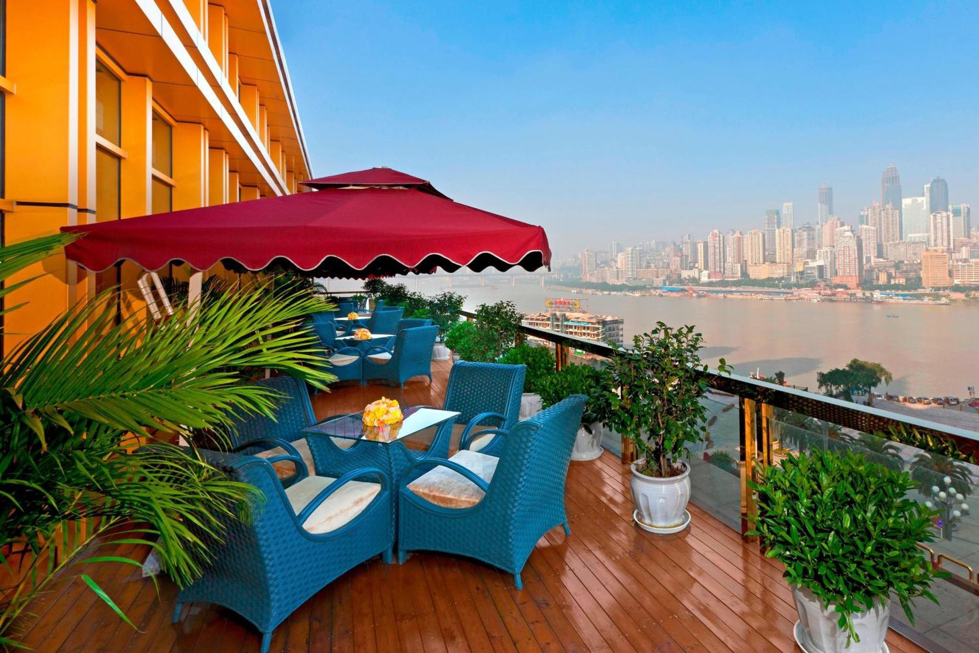 Sheraton Chongqing Hotel Esterno foto