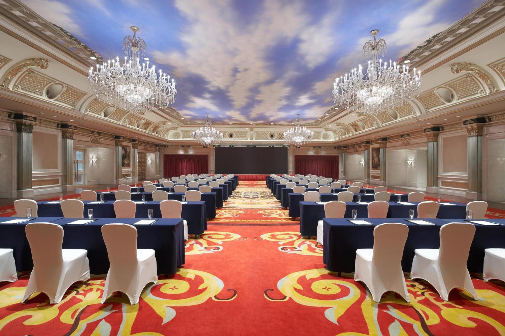Sheraton Chongqing Hotel Esterno foto