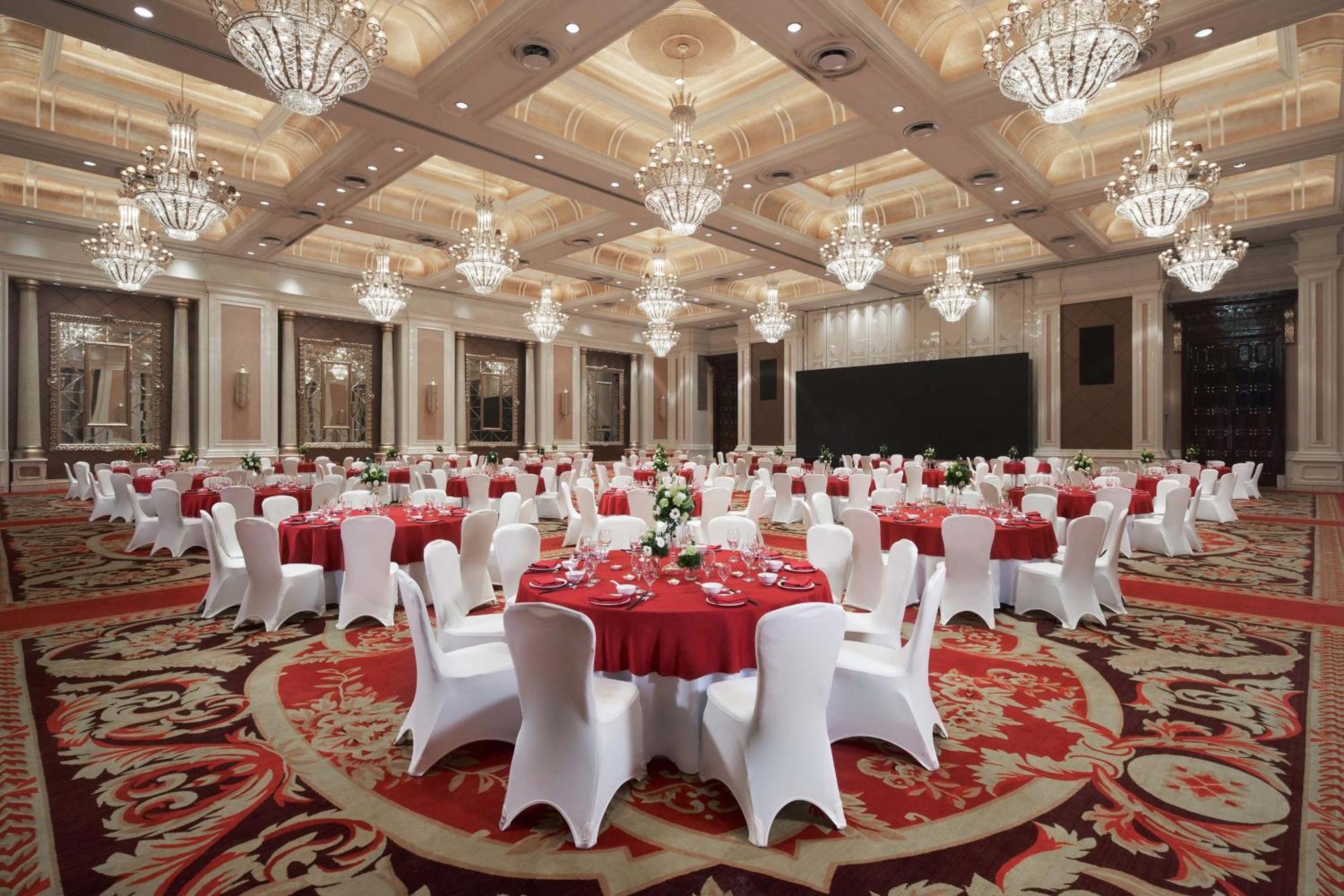 Sheraton Chongqing Hotel Esterno foto