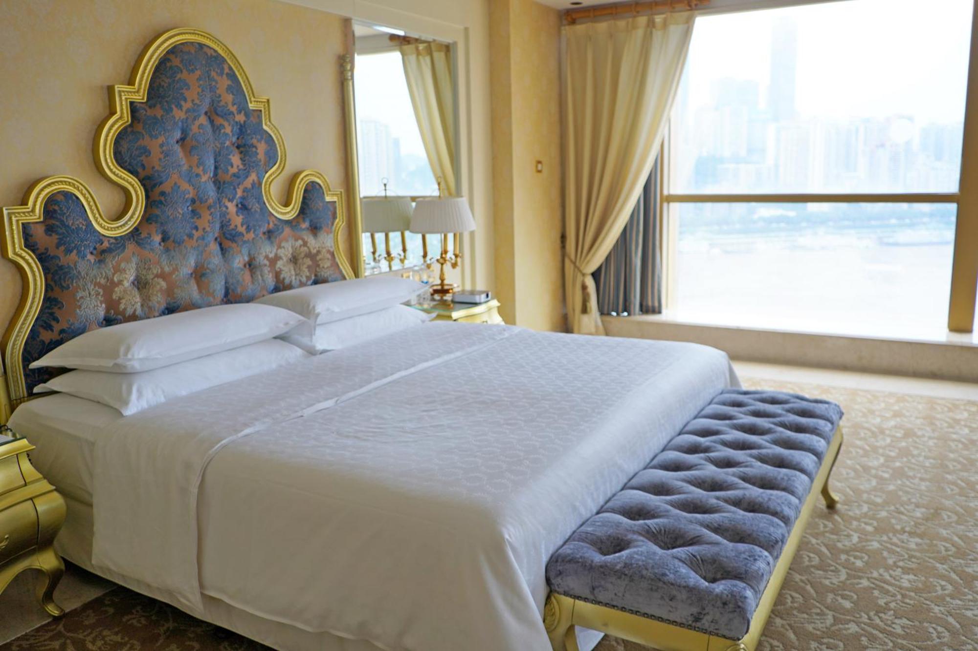 Sheraton Chongqing Hotel Esterno foto
