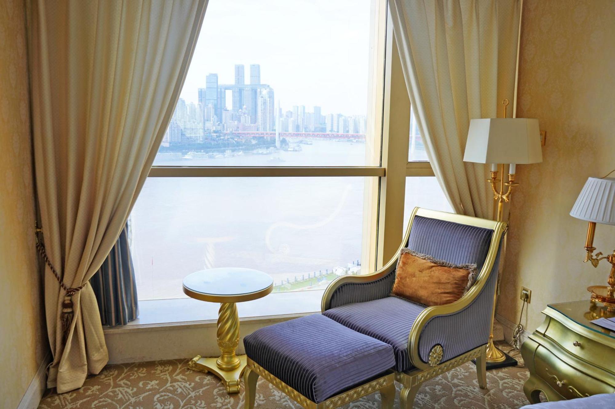 Sheraton Chongqing Hotel Esterno foto