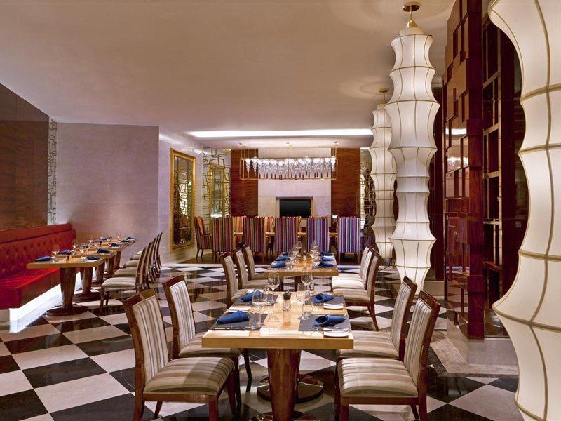 Sheraton Chongqing Hotel Esterno foto